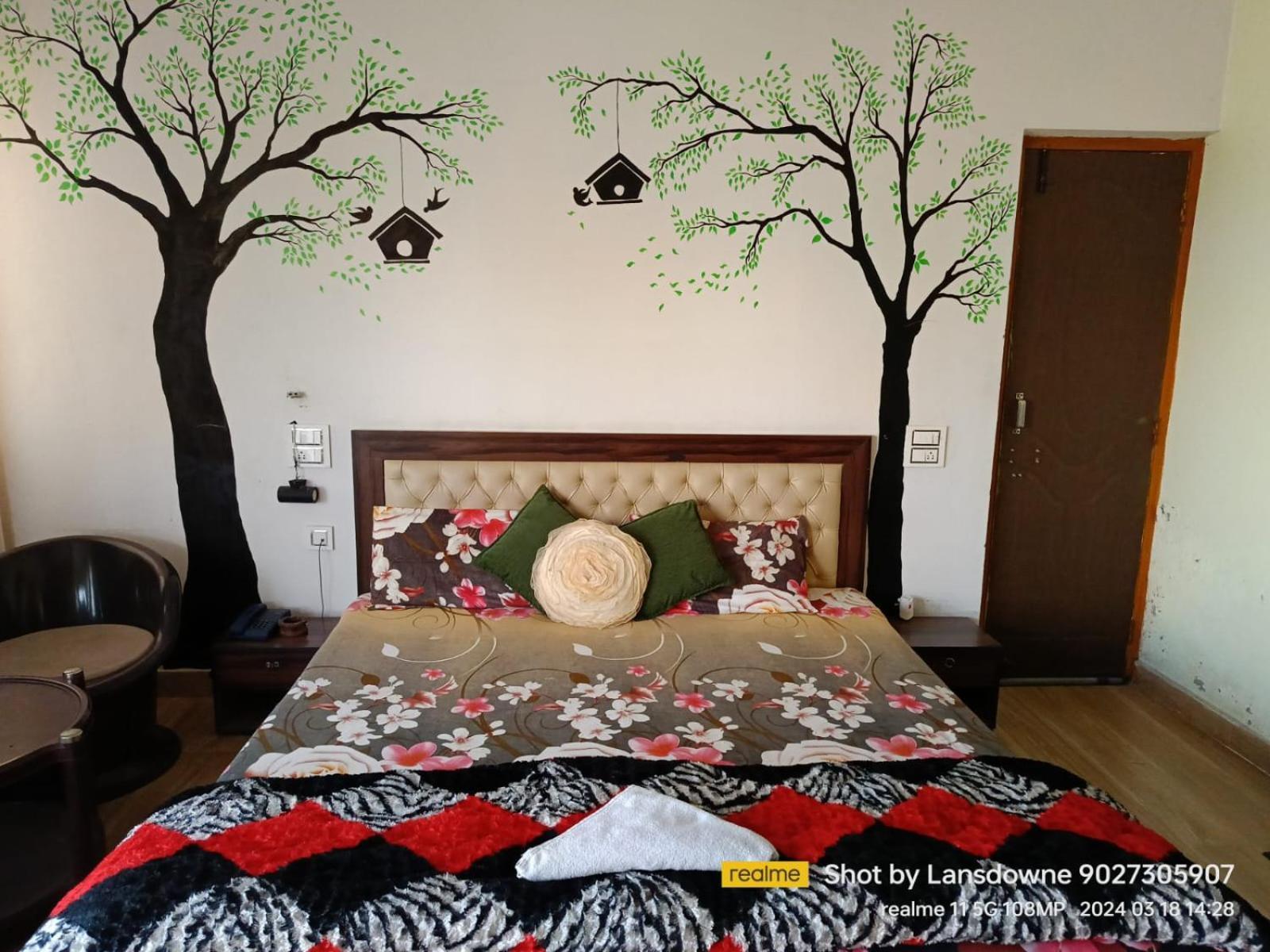 Joshi Holiday Home Stay Lansdowne Exterior foto